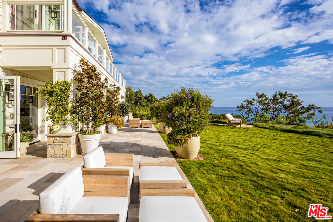 33740 Pacific Coast Highway Malibu, CA 90265 - Photo 7 of 31