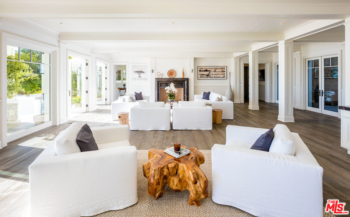 33740 Pacific Coast Highway Malibu, CA 90265 - Photo 10 of 31