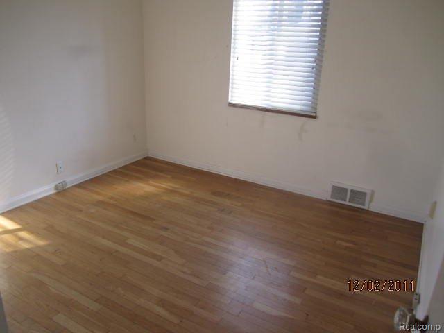 1628 East Maple Road Birmingham, MI 48009 - Photo 5 of 8 bedroom