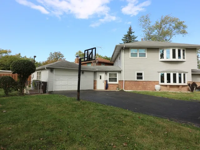 $225,000 | 127 Nashua Street, Park Forest, IL 60466