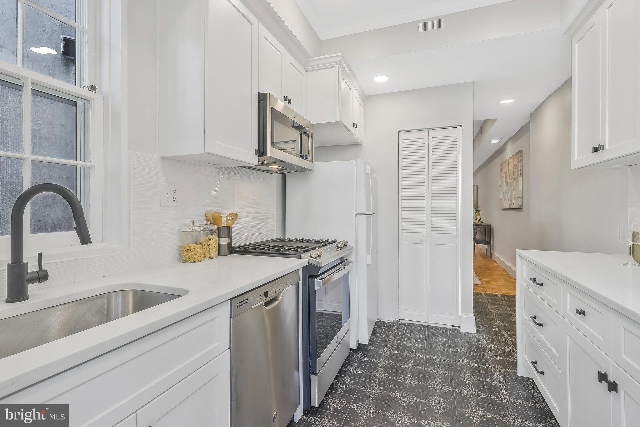2423 I Street Northwest Washington, DC 20037 - Photo 21 of 40