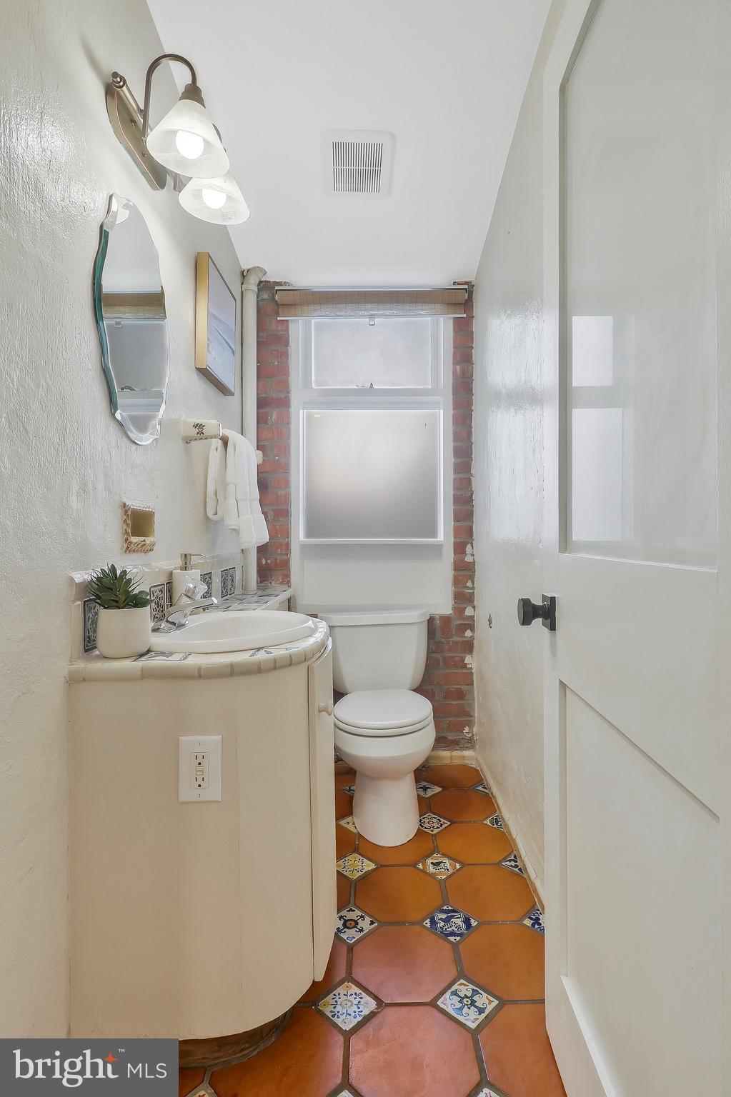 2423 I Street Northwest Washington, DC 20037 - Photo 23 of 40