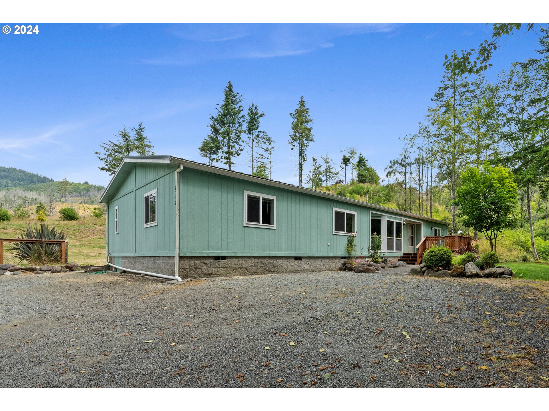 8327 Pike Road Tillamook, OR 97141 - Photo 26 of 37 Parking