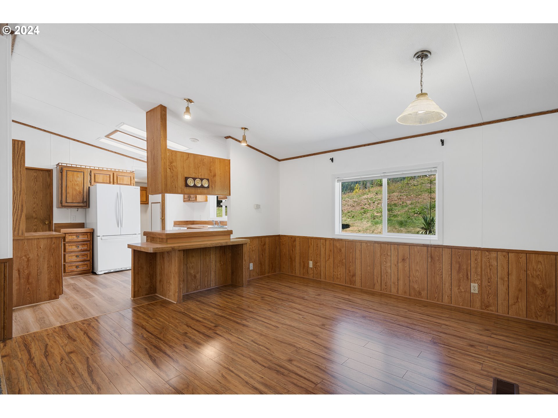 8327 Pike Road Tillamook, OR 97141 - Photo 8 of 37 Dining Area