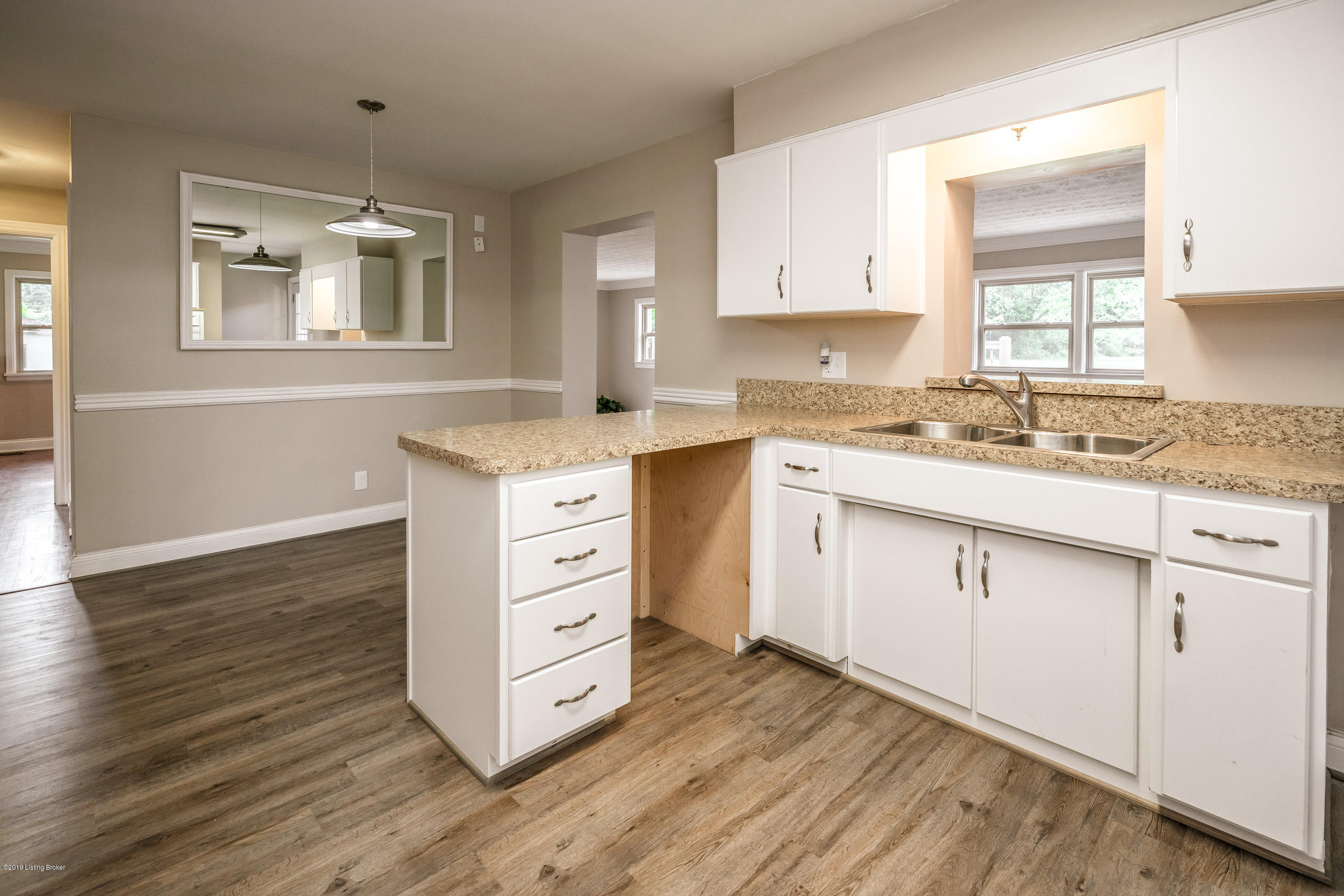 5804 Billtown Road Louisville, KY 40299 - Photo 19 of 54 5804 Billtown Rd-35