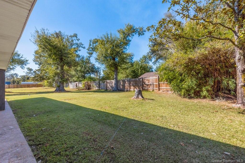 2215 Division Road Sulphur, LA 70663 - Photo 12 of 15 Gallery Image 12