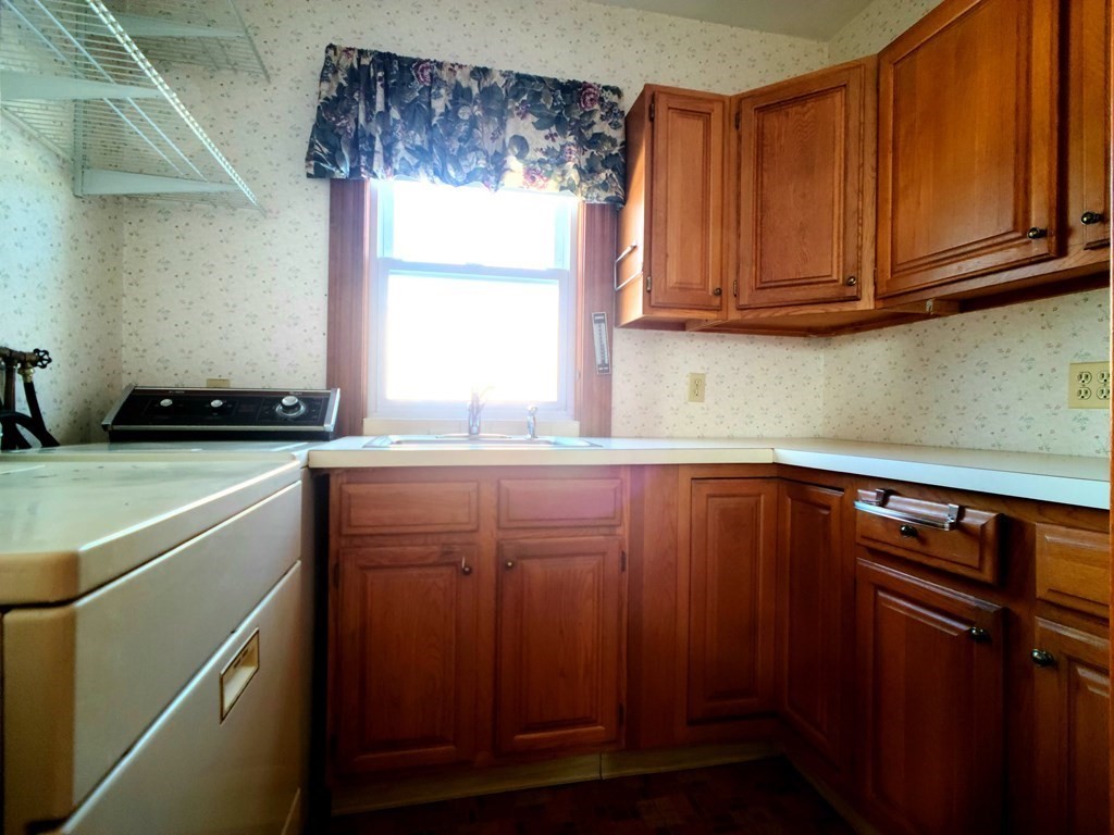 10 Fuller Place Mansfield, MA 02048 - Photo 23 of 28