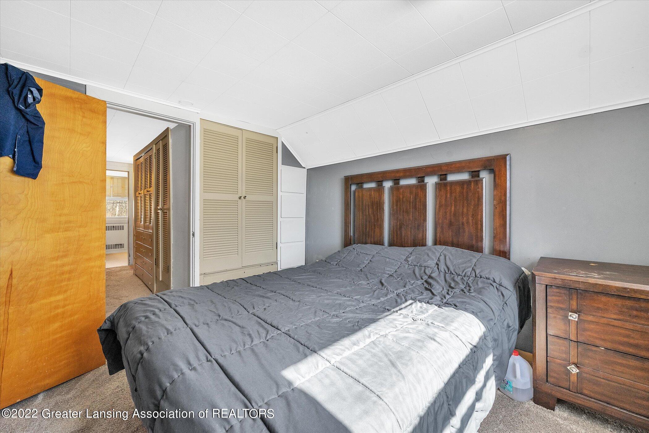 6387 East Reynolds Road Haslett, MI 48840 - Photo 27 of 47 27-6387-E-Reynolds-Rd-WindowStill-Real-E
