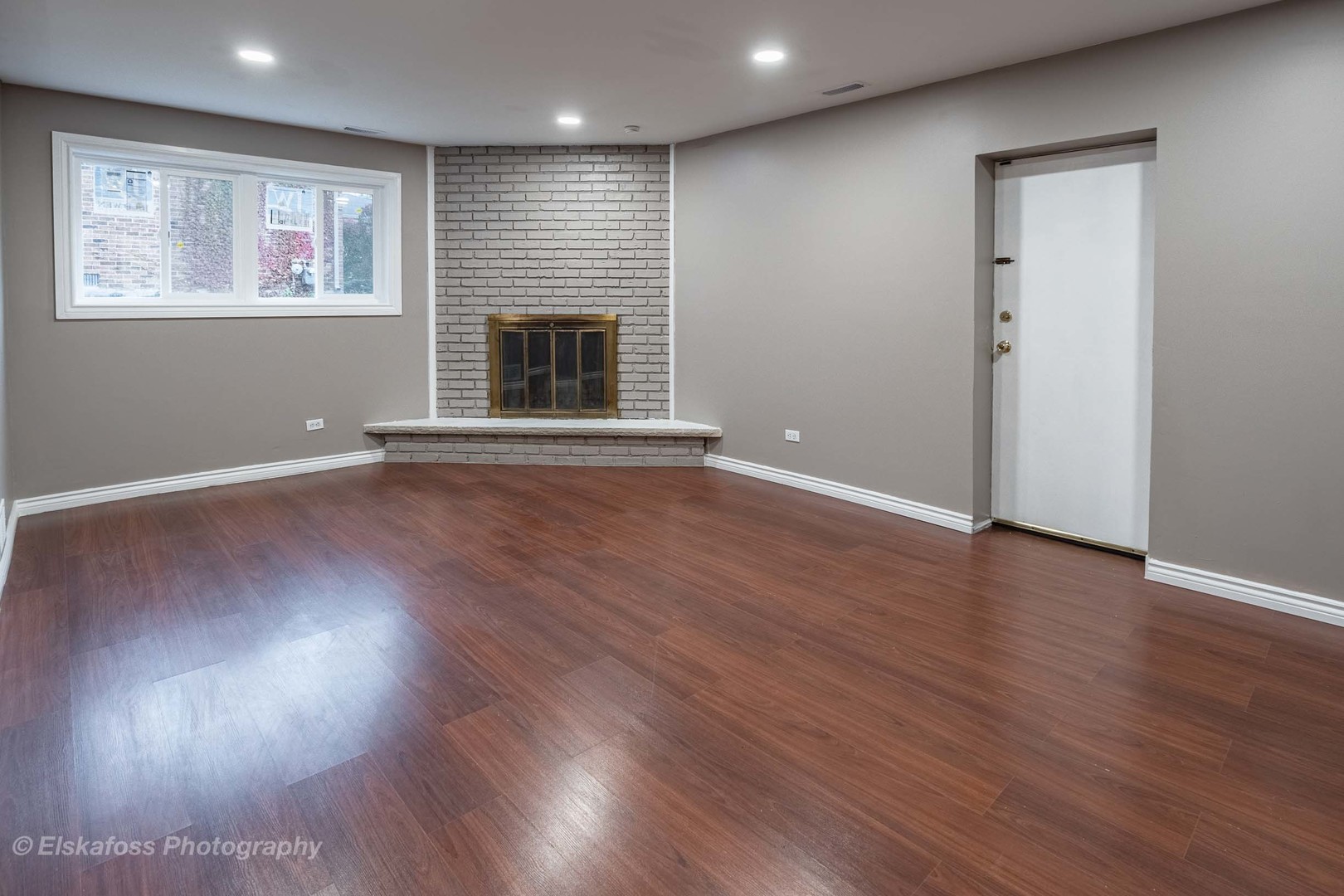 6329 Beaver Dam Road Matteson, IL 60443 - Photo 11 of 21 an empty room with wooden floor and windows