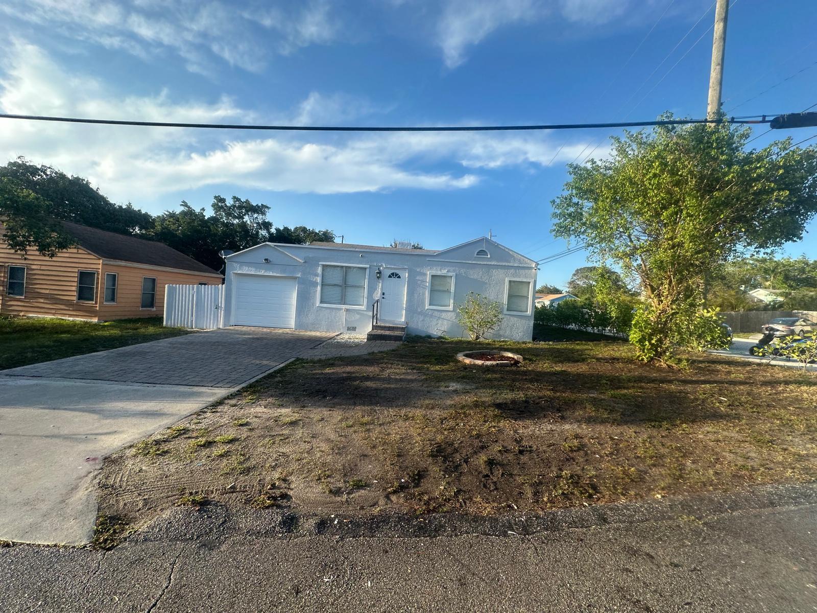 801 Hampton Road West Palm Beach, FL 33405 - Photo 23 of 28 Front Exterior