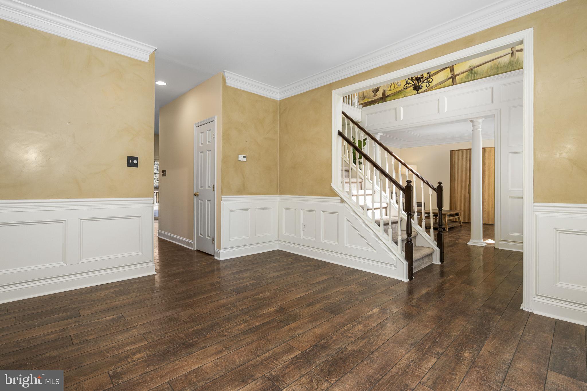 17 Highview Road Downingtown, PA 19335 - Photo 19 of 49 Crown molding and trim work