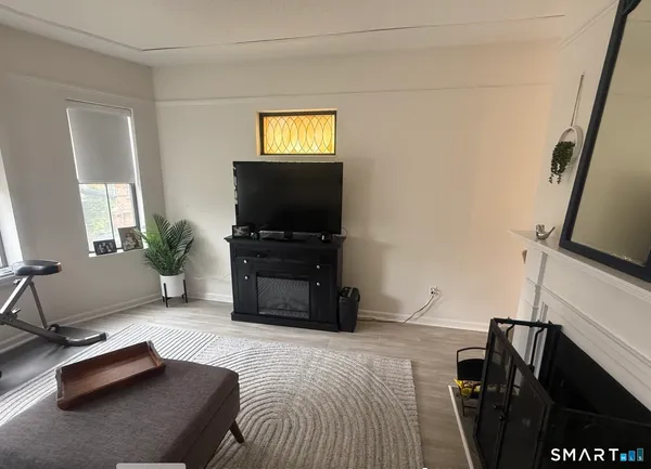 $94,999 | 16 Essex Street, Unit 5D, Hartford, CT 06114