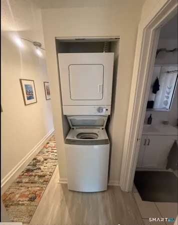 $94,999 | 16 Essex Street, Unit 5D, Hartford, CT 06114
