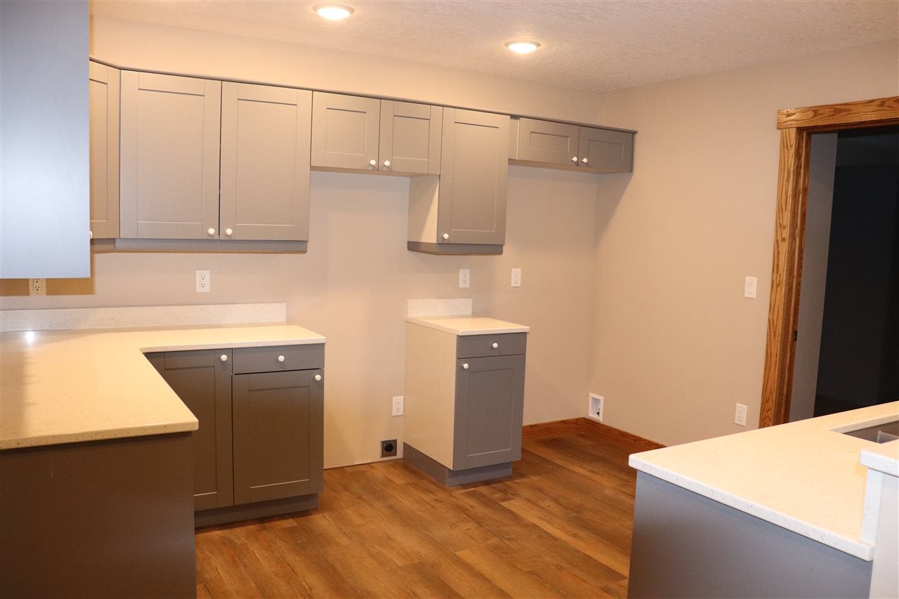 2408 Aspen Ln Road Decorah, IA 52101 - Photo 4 of 20 Gallery Image 4