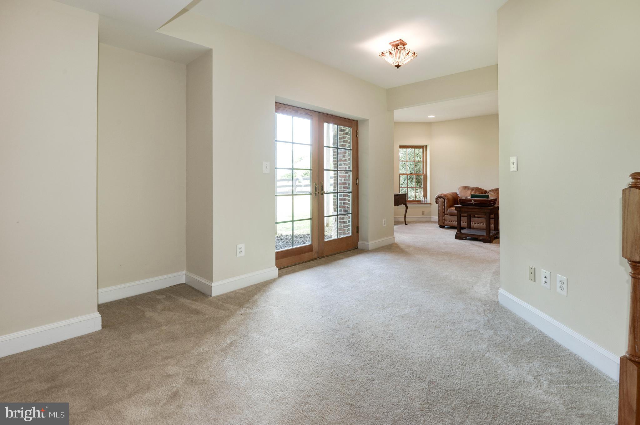 36906 North Fork Road Purcellville, VA 20132 - Photo 38 of 57 Gallery Image 38