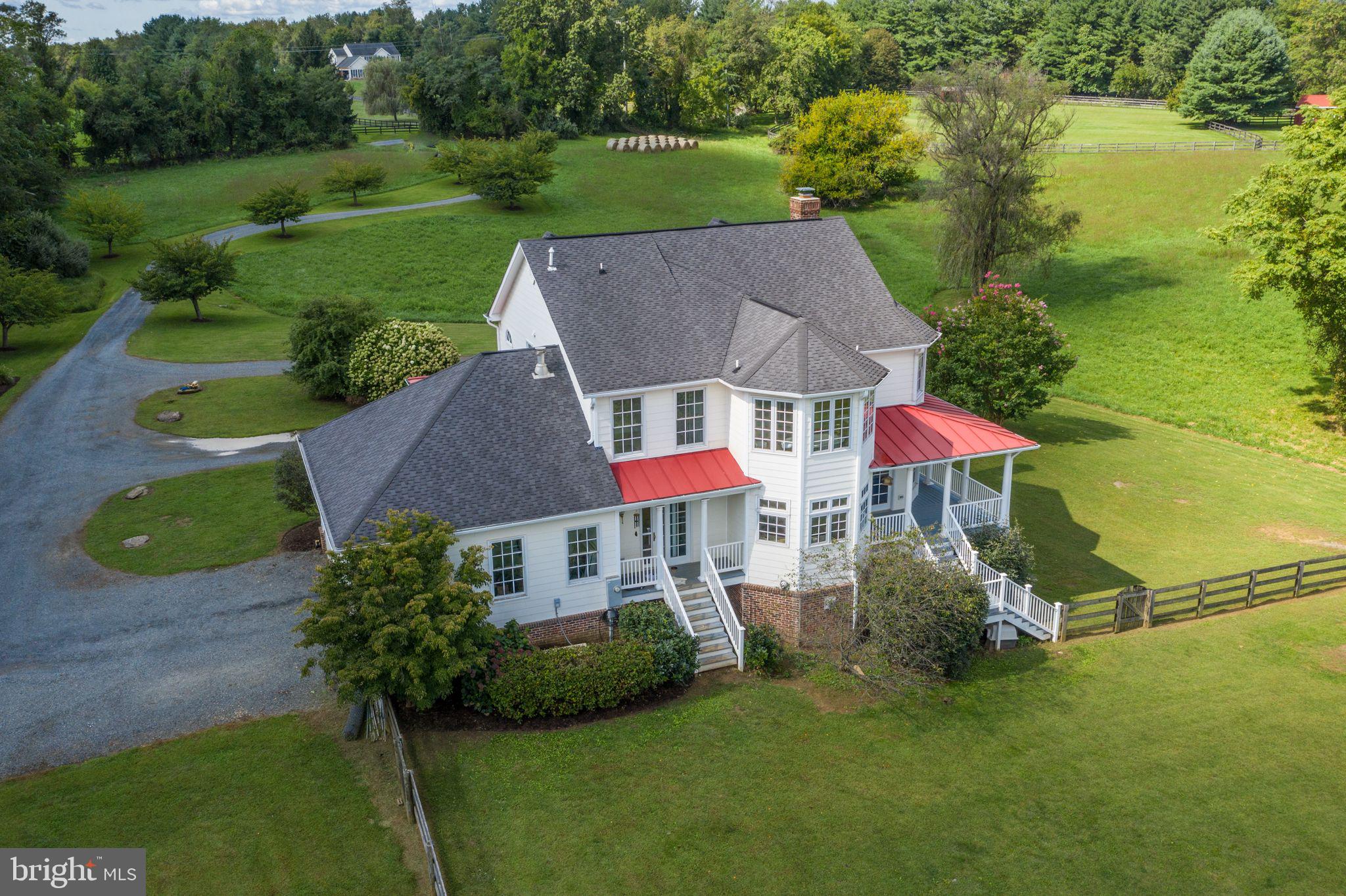 36906 North Fork Road Purcellville, VA 20132 - Photo 48 of 57 Fantastic Architecture on all sides