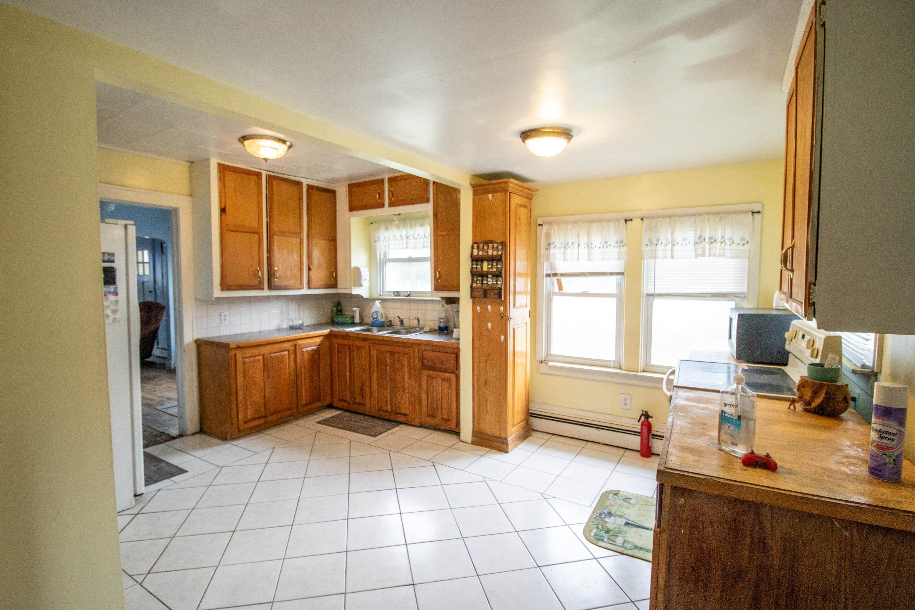 11154 North Clio Road Clio, MI 48420 - Photo 4 of 42 50123911-416b0f06-47f2-467b-a574-6e2efcad52e7.JPG
