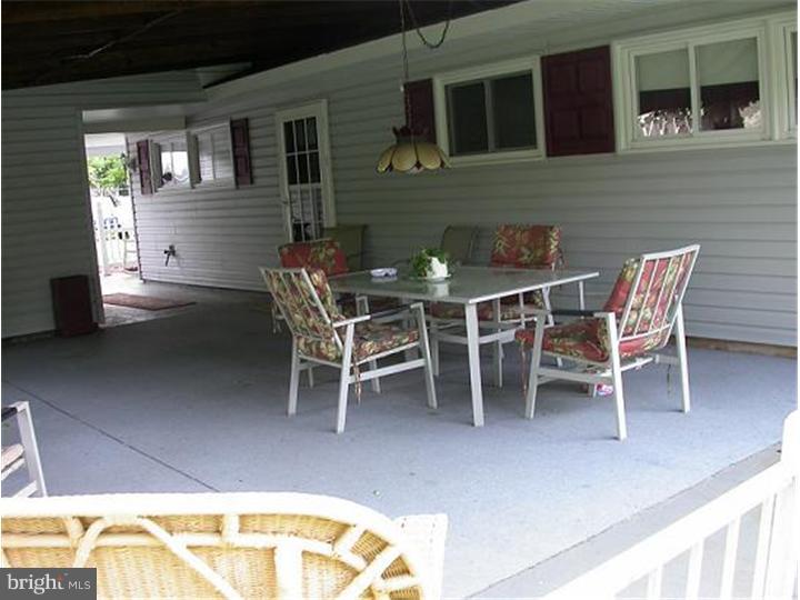 93 Idlewild Road Levittown, PA 19057 - Photo 5 of 22 Patio