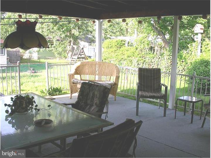 93 Idlewild Road Levittown, PA 19057 - Photo 6 of 22 Patio