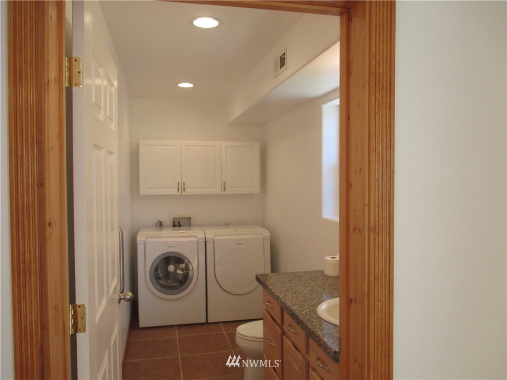 6245 Shamrock Road Maple Falls, WA 98266 - Photo 11 of 18 Gallery Image 11