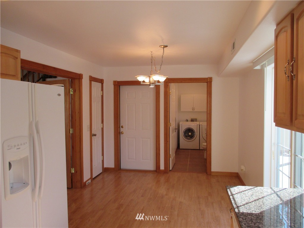 6245 Shamrock Road Maple Falls, WA 98266 - Photo 12 of 18 Gallery Image 12
