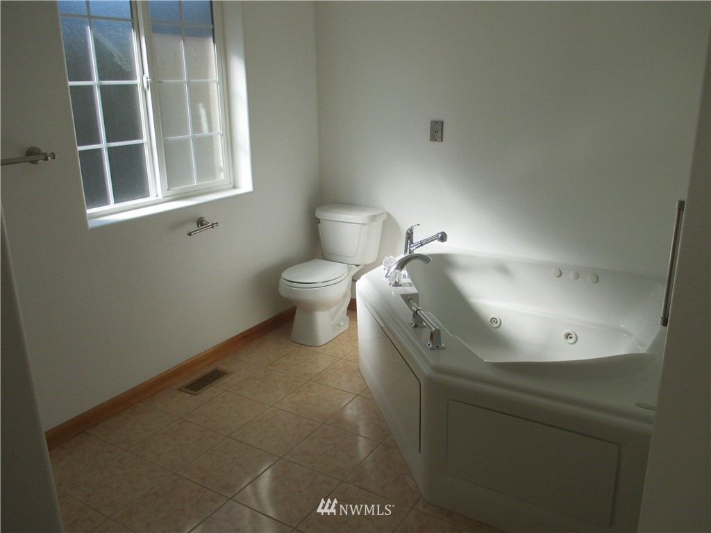 6245 Shamrock Road Maple Falls, WA 98266 - Photo 15 of 18 Gallery Image 15