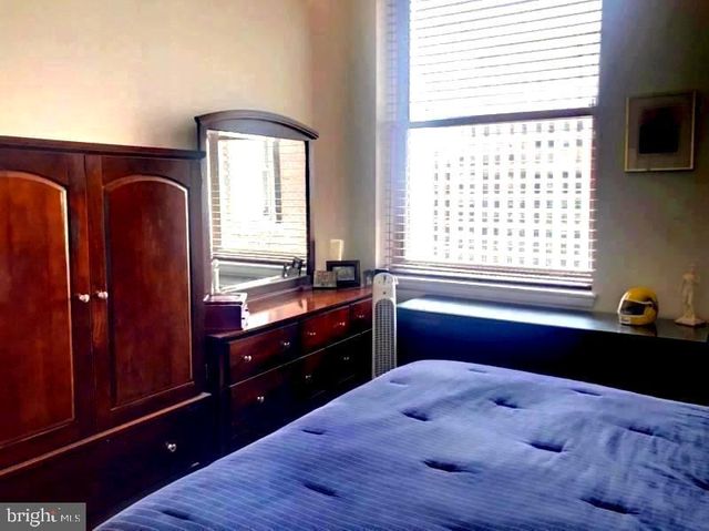 $280,000 | 1600 Arch Street, Unit 1211, Philadelphia, PA 19103