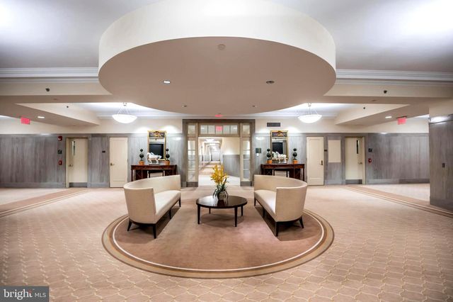 $280,000 | 1600 Arch Street, Unit 1211, Philadelphia, PA 19103