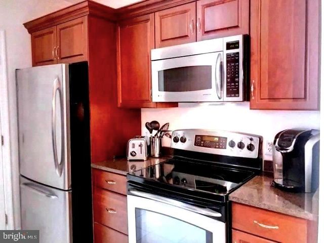 $280,000 | 1600 Arch Street, Unit 1211, Philadelphia, PA 19103