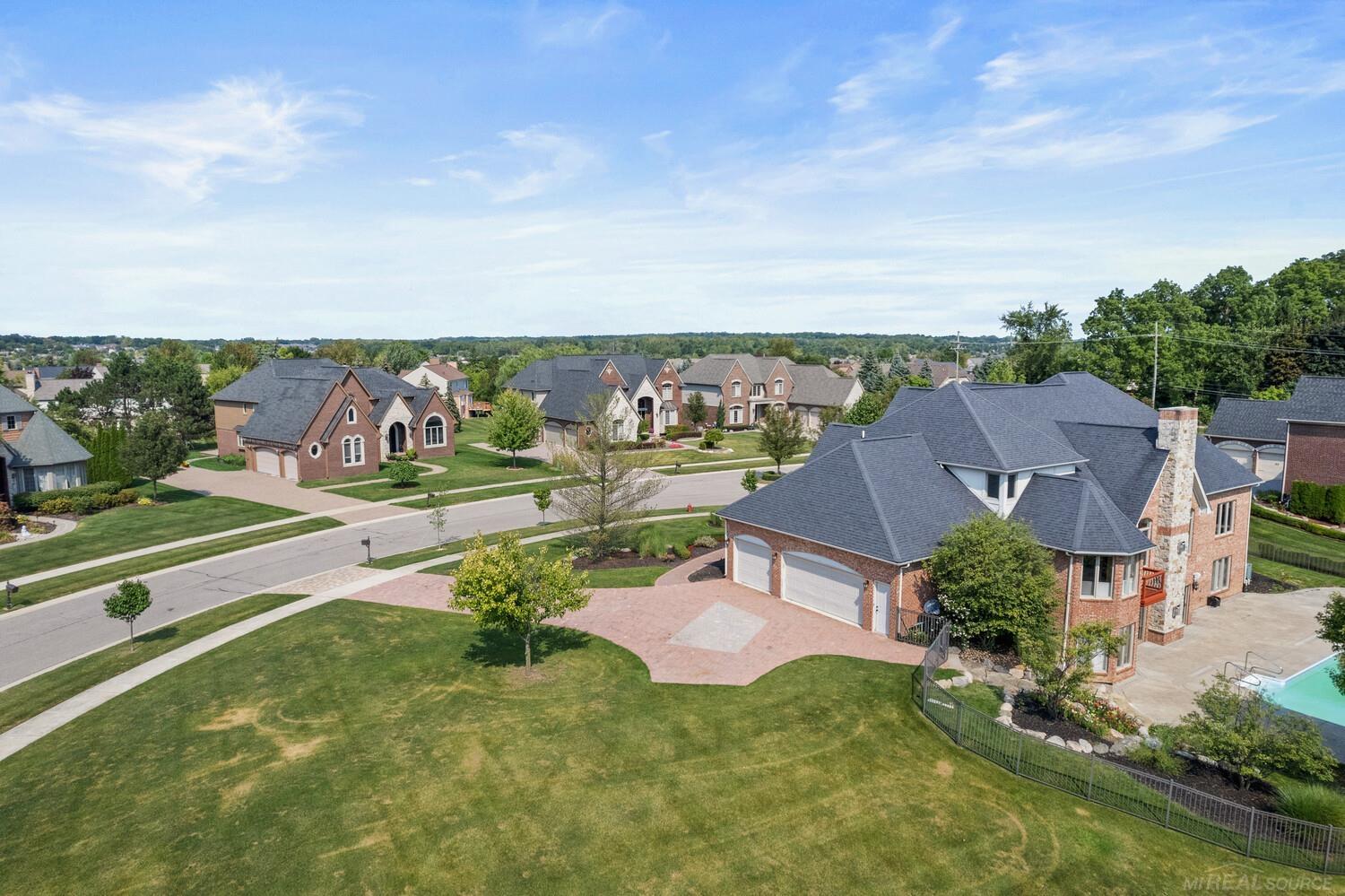 54141 Deer Ridge Court Rochester, MI 48307 - Photo 48 of 56 50091020-47.JPG
