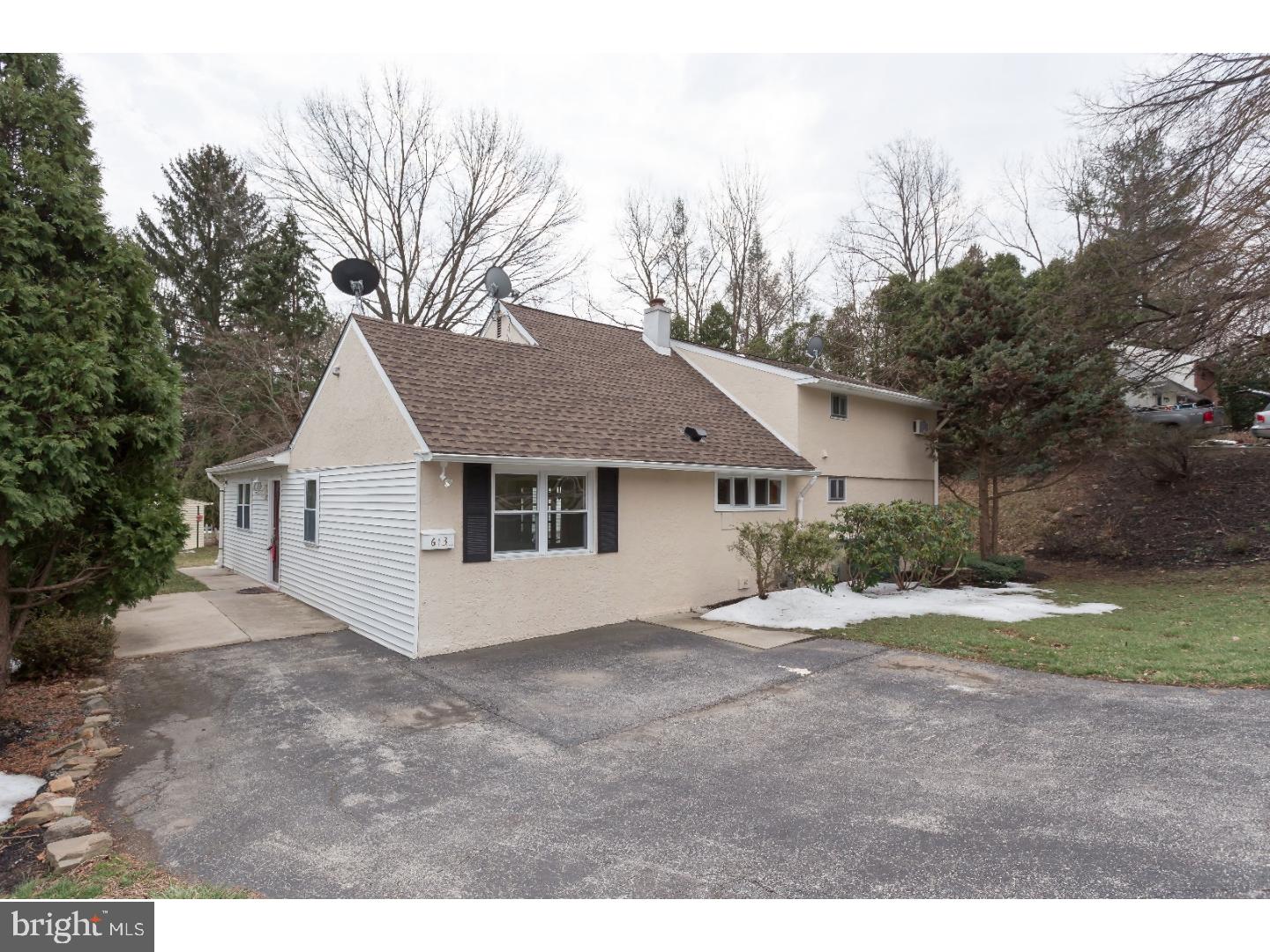 613 South Devon Avenue Wayne, PA 19087 - Photo 1 of 24