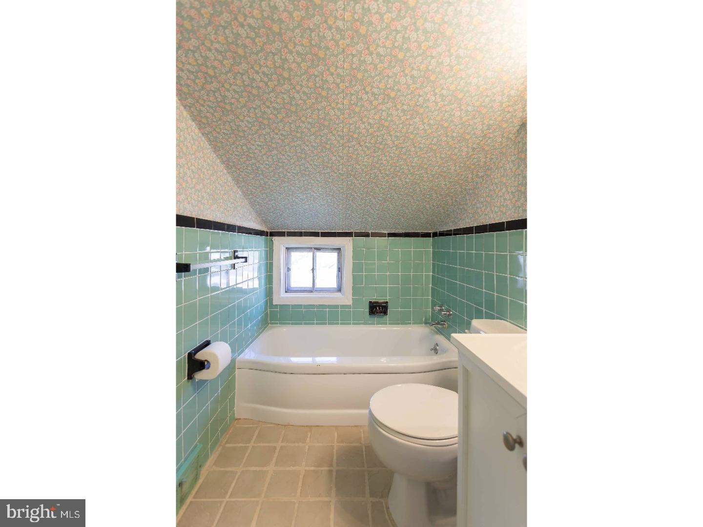 613 South Devon Avenue Wayne, PA 19087 - Photo 19 of 24