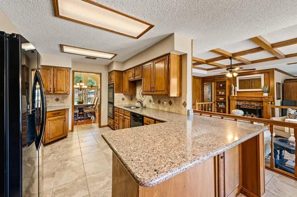 $549,900 | 517 Highland Park Drive, Hurst, TX 76054