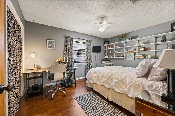 $549,900 | 517 Highland Park Drive, Hurst, TX 76054