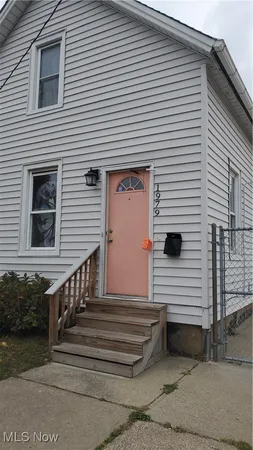 $229,900 | 1979 West 54th Street, Cleveland, OH 44102