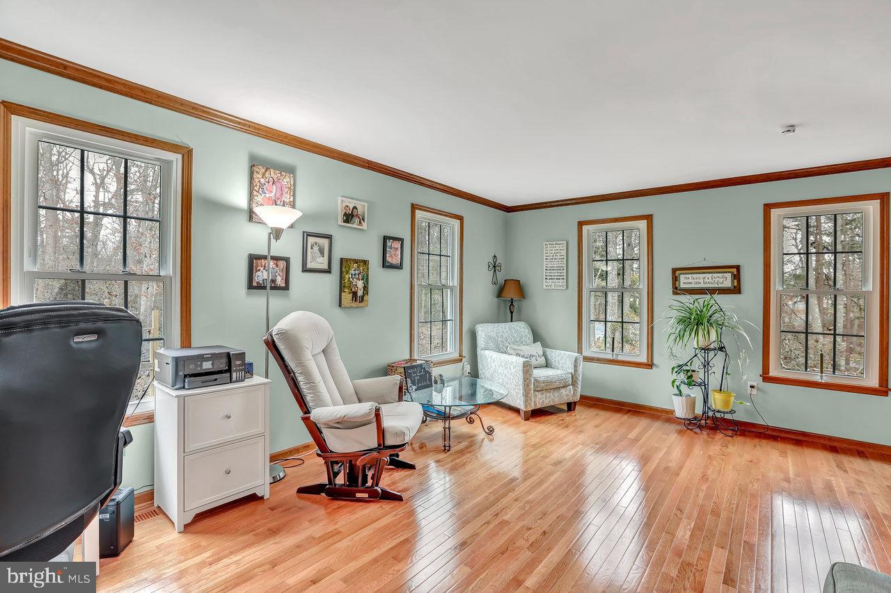 1 Washington Way Tabernacle, NJ 08088 - Photo 15 of 37 a view of a livingroom with workspace and a window