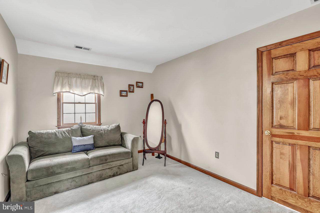 1 Washington Way Tabernacle, NJ 08088 - Photo 21 of 37 a living room with furniture and a window