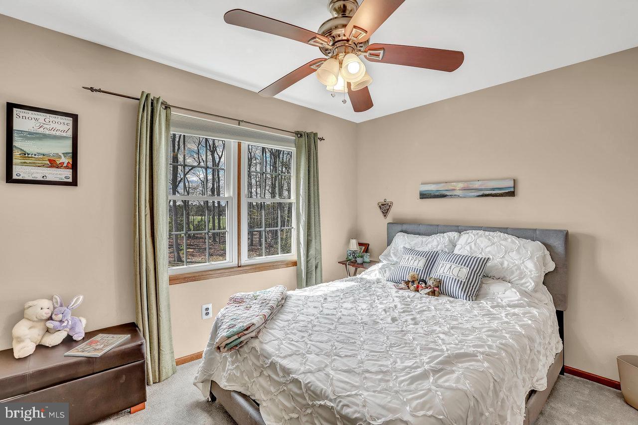 1 Washington Way Tabernacle, NJ 08088 - Photo 30 of 37 a bedroom with a bed and a window
