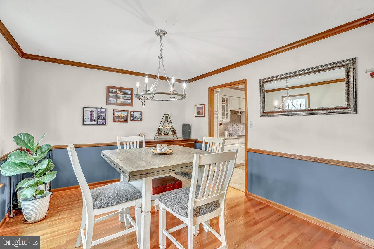 1 Washington Way Tabernacle, NJ 08088 - Photo 8 of 37 a view of a dining room with furniture window and wooden floor