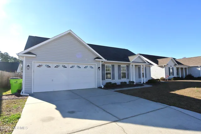 $1,600 | 107 Sellhorn Boulevard, New Bern, NC 28562