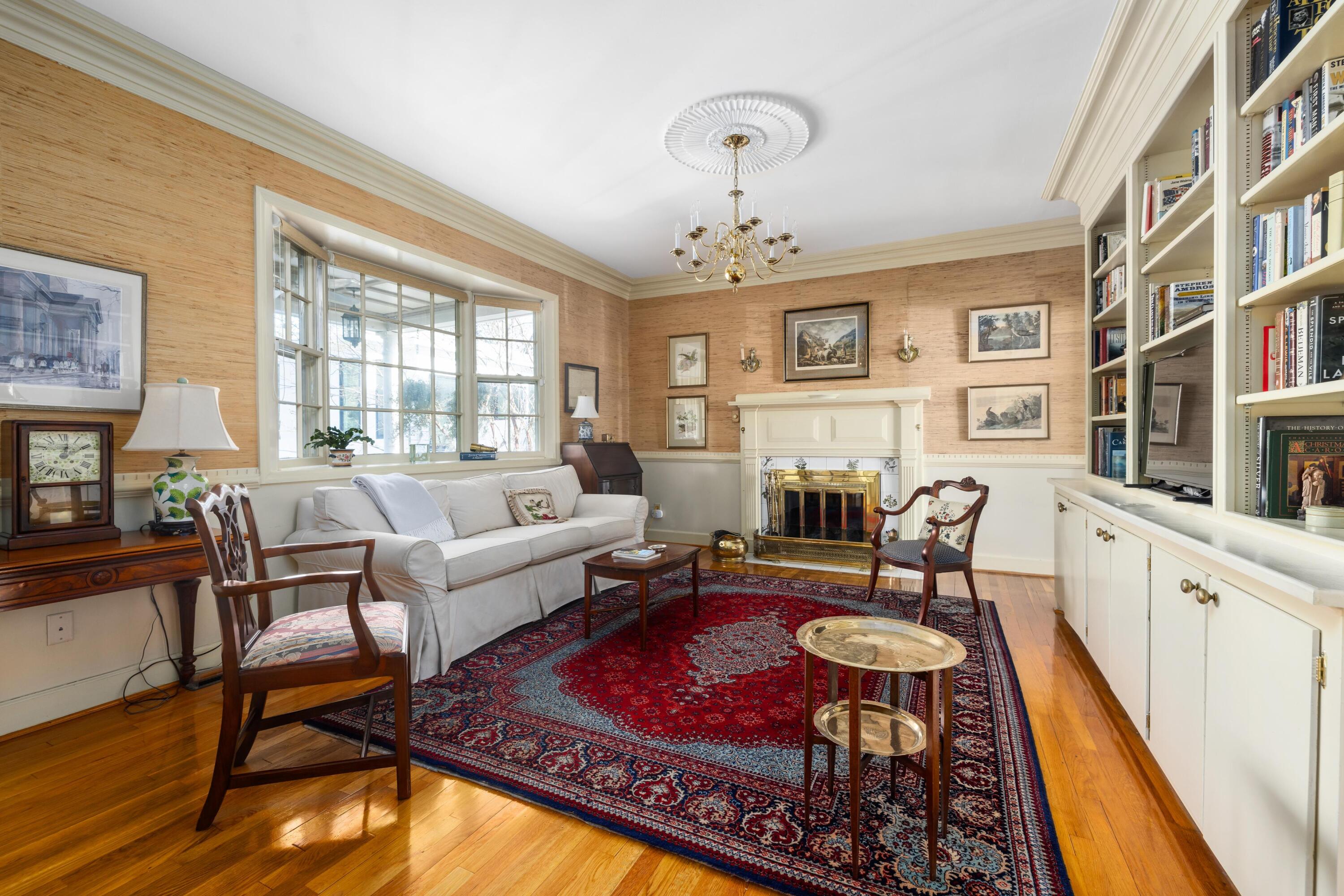 102 Murray Boulevard Charleston, SC 29401 - Photo 17 of 50 17