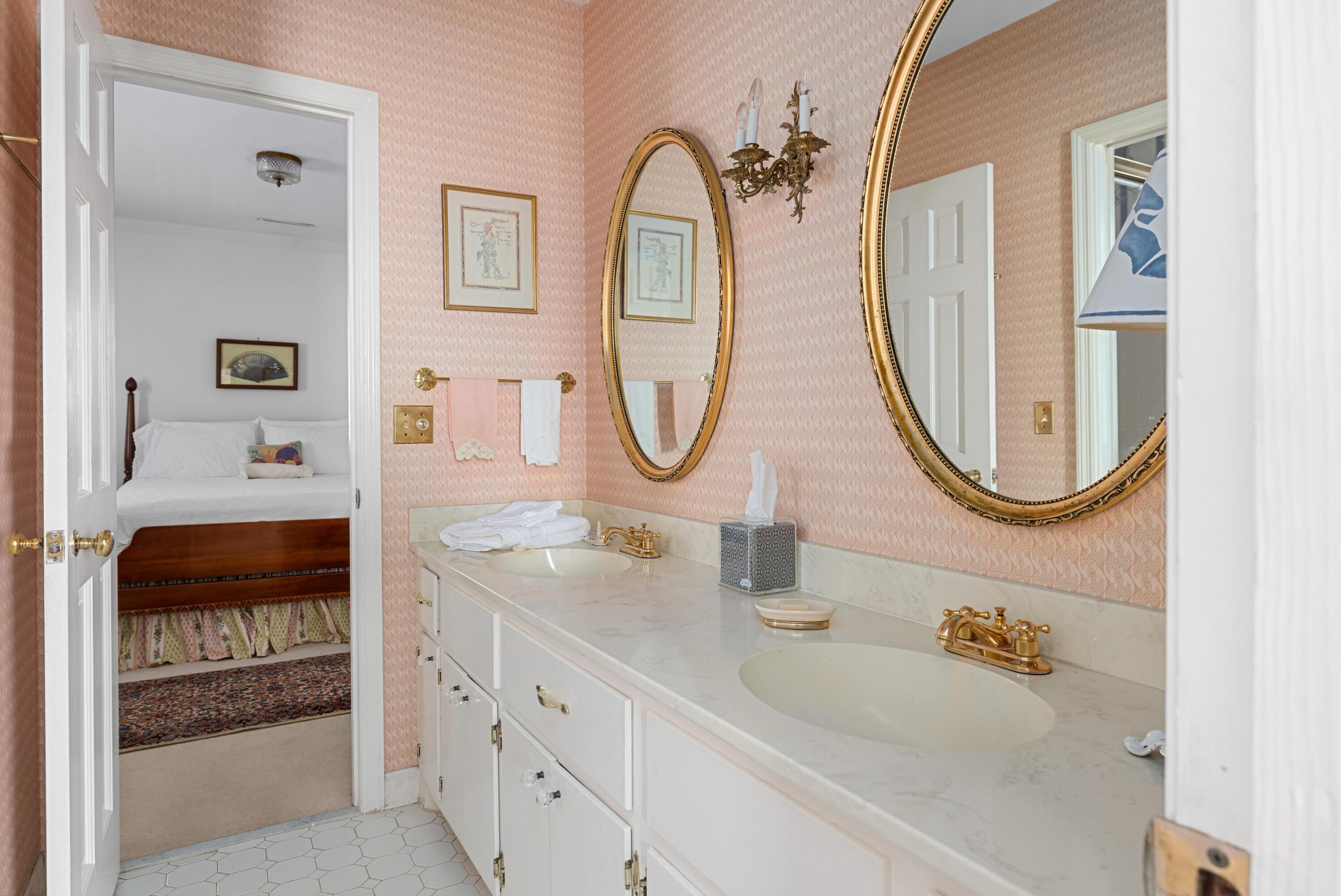 102 Murray Boulevard Charleston, SC 29401 - Photo 27 of 50 27