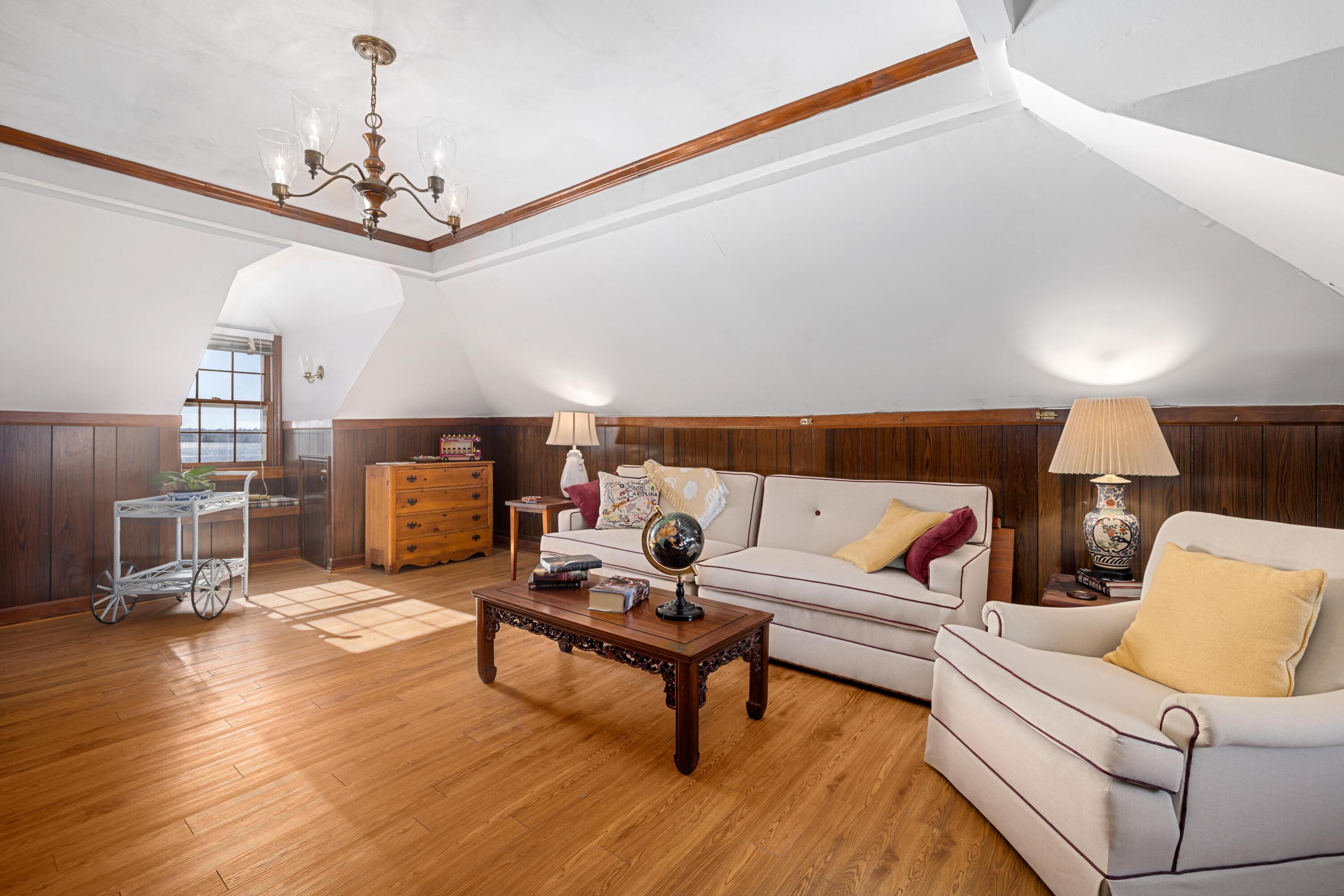 102 Murray Boulevard Charleston, SC 29401 - Photo 32 of 50 32