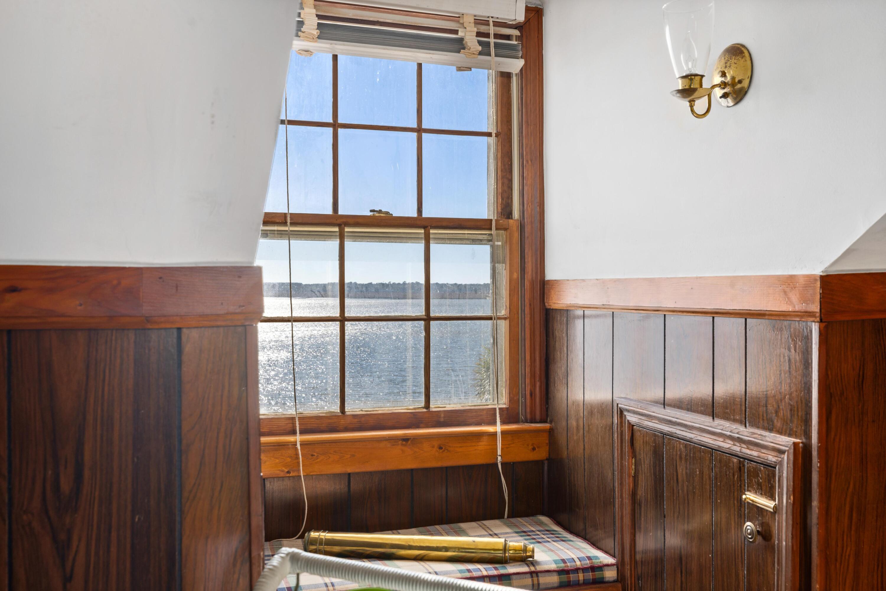 102 Murray Boulevard Charleston, SC 29401 - Photo 6 of 50 6