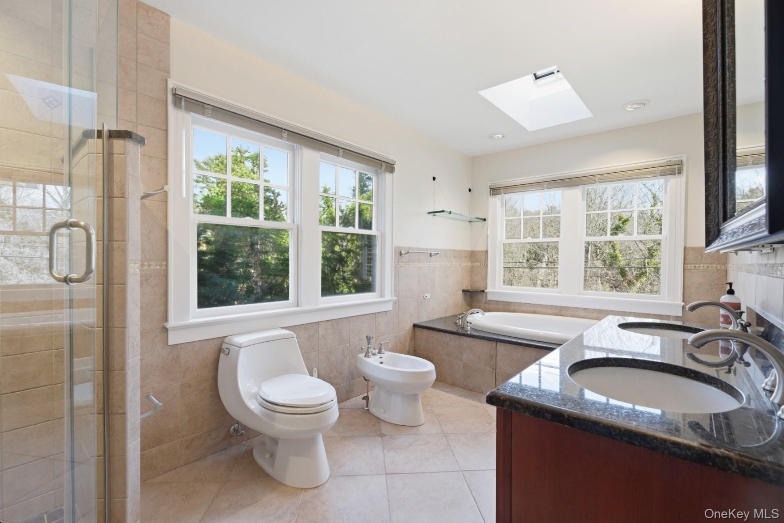 79 Red Ground Road Roslyn Heights, NY 11577 - Photo 18 of 28