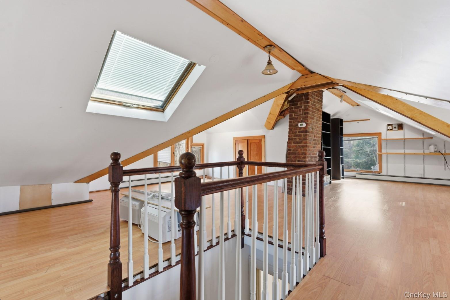 79 Red Ground Road Roslyn Heights, NY 11577 - Photo 22 of 28