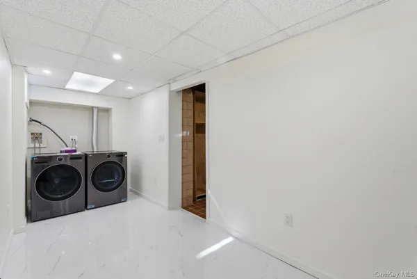 $8,000 | 79 Red Ground Road, Roslyn Heights, NY 11577