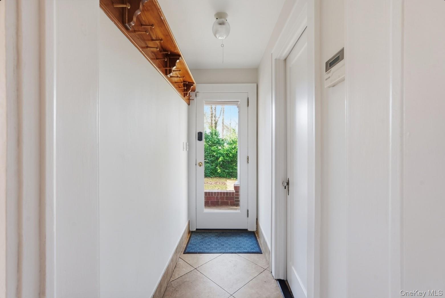 79 Red Ground Road Roslyn Heights, NY 11577 - Photo 26 of 28