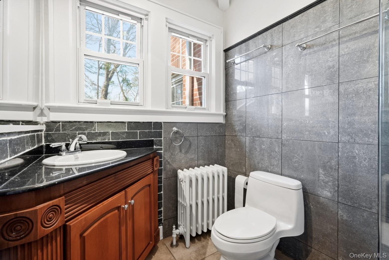 79 Red Ground Road Roslyn Heights, NY 11577 - Photo 8 of 28