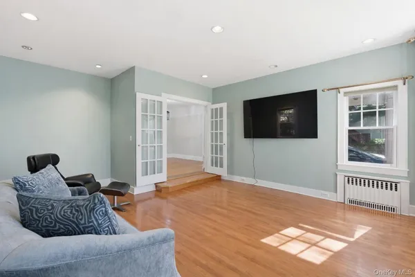 $8,000 | 79 Red Ground Road, Roslyn Heights, NY 11577